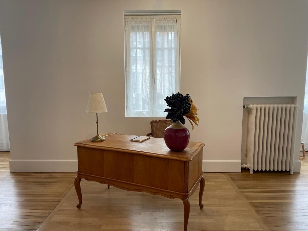 Apartment Spacieux-centre Ville-moulins-le Pal 20min